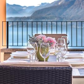 Sunny Varenna Apartment，位于佩尔莱多的酒店