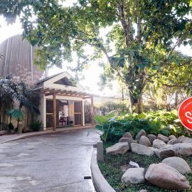 Spin Designer Hostel - El Nido，位于爱妮岛的酒店