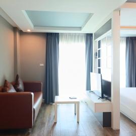 Wisdom Hotel & Residence，位于罗勇的酒店