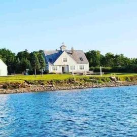Sea Cliff Cottage