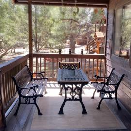 LilyBear Cabin，位于Overgaard的酒店