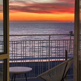 Cas’ A Mare - Beachfront Luxury Suites，位于萨莱诺的酒店