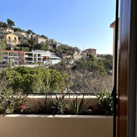 EZE Roc Monaco & Concierge，位于艾日的酒店