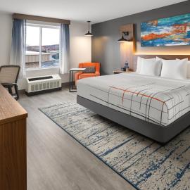 La Quinta Inn & Suites by Wyndham Williston Burlington，位于Williston的酒店