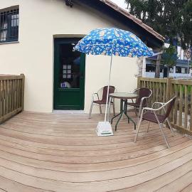 Pequeño apartament rural con un gran jardin. WIFI，位于易斯帕斯特的酒店