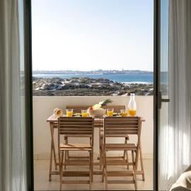 Baleal Beachfront，位于费雷尔的酒店