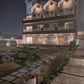 The VrindHuts，位于范兰德凡的酒店