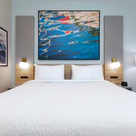 The Elm, a Ramada by Wyndham，位于Little Elm的酒店