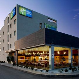 Holiday Inn Express Málaga Airport by IHG，位于马拉加的酒店
