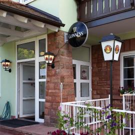 Hotel Restaurant Anna，位于拉姆斯泰因-米森巴赫的酒店