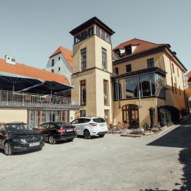Hotel "Alter Pfarrhof"，位于纳堡的酒店