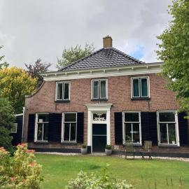 De Lindehoeve Appartement de Pompestraat，位于Vledder的酒店