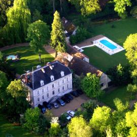 Château de Challanges，位于博讷的酒店