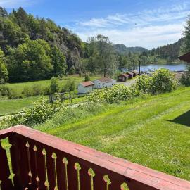 Svindland camping，位于克维内斯达尔的酒店