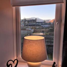 Newly refurbished flat - Callander，位于卡伦德的酒店