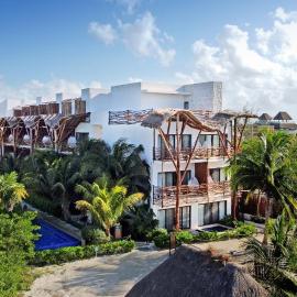 Mystique Holbox by Royalton, A Tribute Portfolio Resort，位于奥尔沃克斯岛的酒店