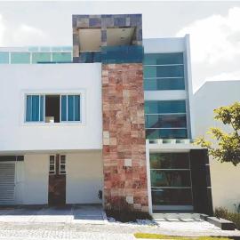 Casa Grande, Cómoda y con Seguridad - Excelente Ubicación，位于普埃布拉的酒店