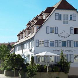 Hotel Restaurant Schwane，位于Meßstetten的酒店