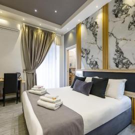Hotel Bella Napoli，位于那不勒斯的酒店