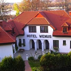 Hotel Wenus，位于卡齐米日-多尔尼的酒店