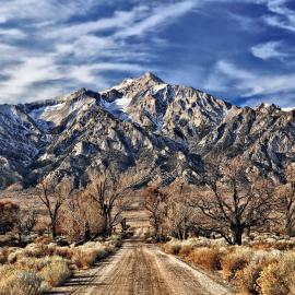 Eastern Sierra Motor Lodge,位于独立城的酒店
