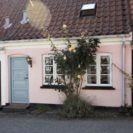 Skønt fiskerhus. Tæt på by, havn og havet，位于马斯塔尔的酒店