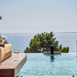 White Rocks Hotel Kefalonia，位于拉瑟的酒店