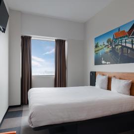 easyHotel Amsterdam Zaandam,位于赞丹的酒店