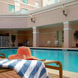 DoubleTree by Hilton Sunrise - Sawgrass Mills,位于黎明城的酒店