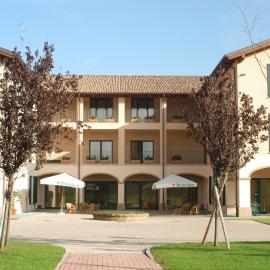 Hotel Conteverde，位于蒙特奇奥艾米利亚的酒店