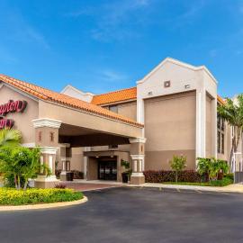 Hampton Inn Commercial Boulevard-Fort Lauderdale,位于塔马拉克的酒店