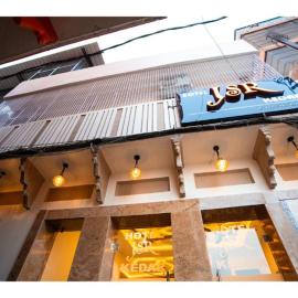 HOTEL JSR KEDAR,位于瓦拉纳西的酒店
