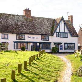 The Bell Inn，位于沃尔伯斯威克的酒店
