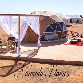 Nomada Domes Camp with Airco，位于梅尔祖卡的酒店