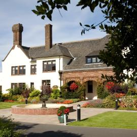 Western House Hotel At Ayr Racecourse，位于艾尔的酒店