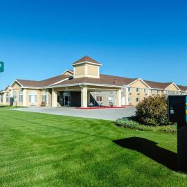 Quality Inn Alliance，位于莱恩斯的酒店