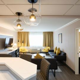 Gateway Hotel and Conference Center，位于埃姆斯的酒店