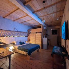 Logement - Studio indépendant à Pérouges，位于佩鲁日的酒店