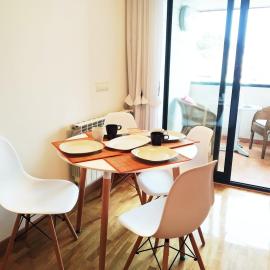 HIKARI, centro Luanco con PARKING，位于卢安科的酒店