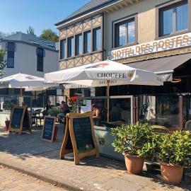 Hotel des Postes，位于胡法利兹的酒店