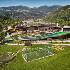 Falkensteiner Family Resort Lido，位于崔聂斯的酒店