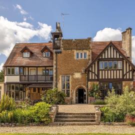 Farnham House Hotel,位于法纳姆的酒店