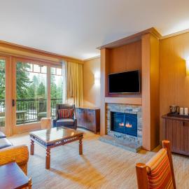 4008 Cozy ONE Bedroom in Suncadia with Heated Pool Access，位于克利埃勒姆的酒店