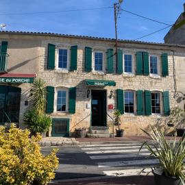 AUBERGE DU PORCHE，位于布莱的酒店