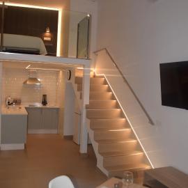 LOFT Reyes Católicos Parking privado INCLUIDO，位于塞特尼尔的酒店