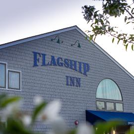 Flagship Inn，位于布斯贝港的酒店