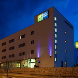 Holiday Inn Express Vitoria by IHG，位于维多利亚-加斯特伊兹的酒店