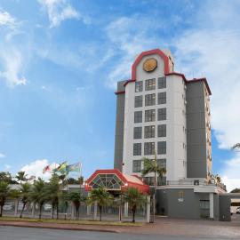 Carlton Plaza Hotel Uberlandia，位于乌贝兰迪亚的酒店