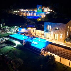 Sky Sea Resort & Villas，位于斯基亚索斯镇的酒店