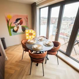 Alphabet Apartments - Kerkstraat 71，位于希佛萨姆的酒店